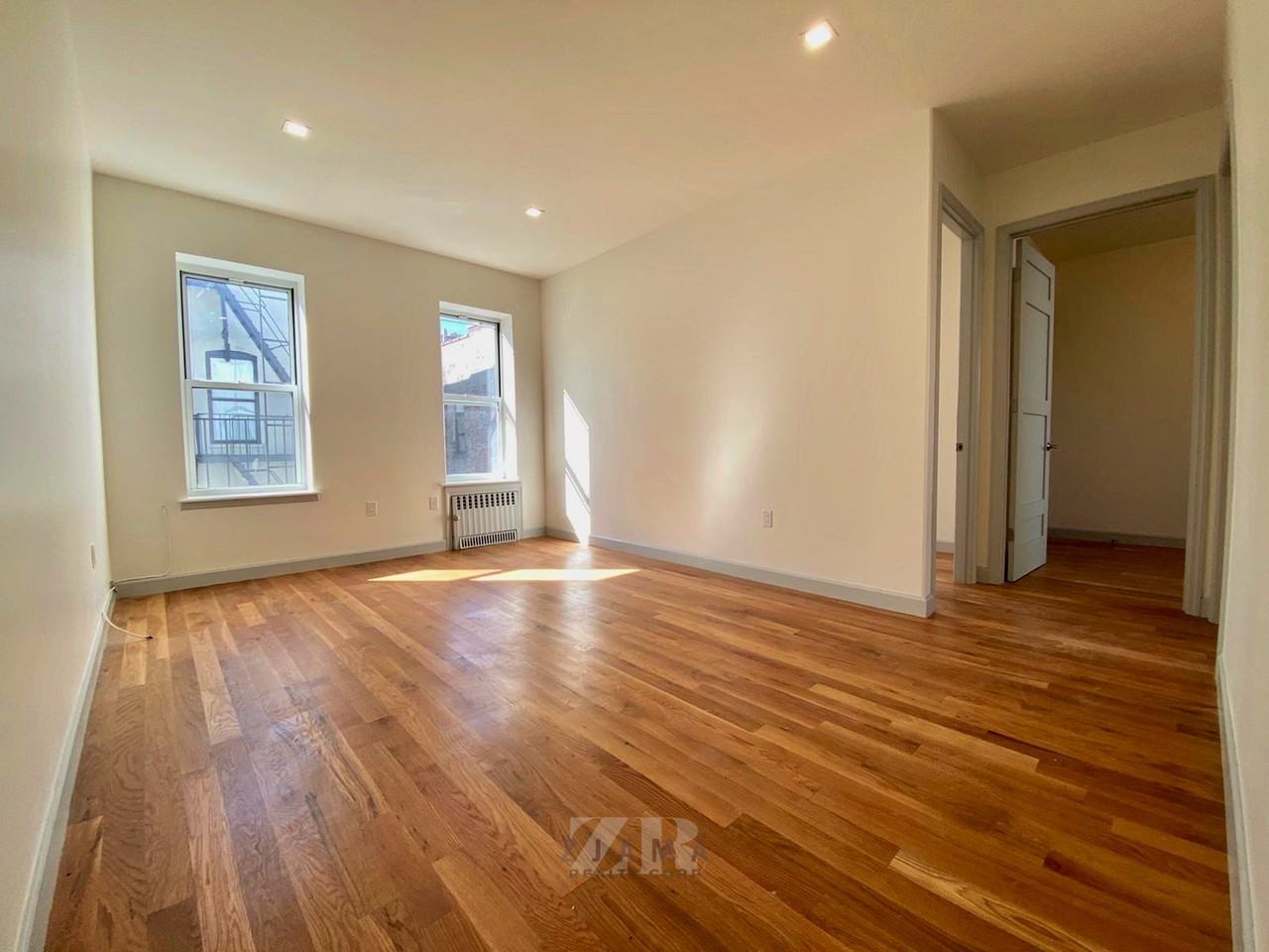 W 107th St & Manhattan Ave #45