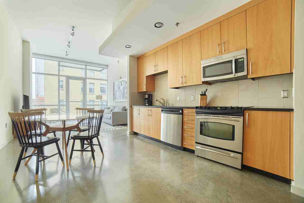 1415 Main Street - Photo 3 of 44