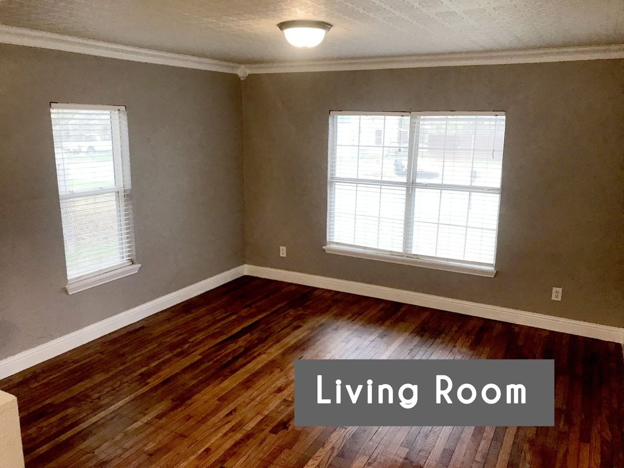 213 Byron St - Photo 2 of 8