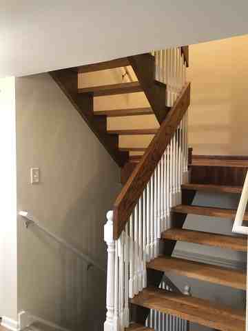 3212 Charlemagne - Photo 3 of 12