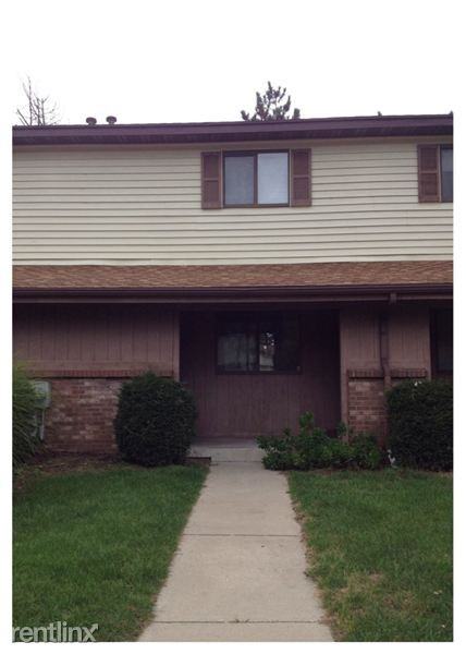 In The Pines Apartments - Photo 3 of 3