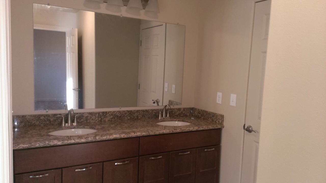 5803 Victoria Ave #G - Photo 6 of 6