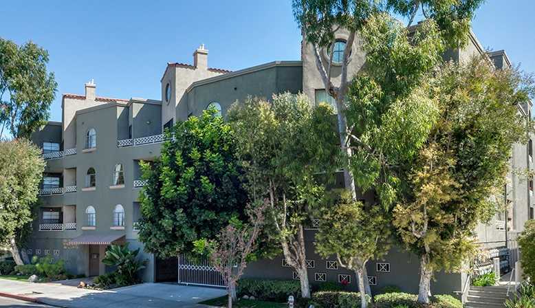 The Jeremy Apts - Photo 2 of 15