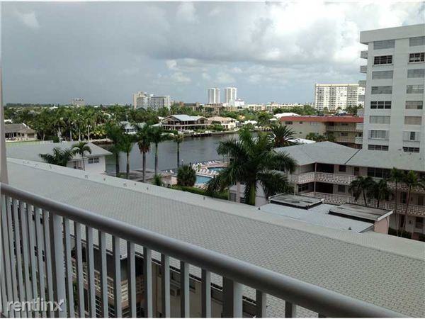 3161 S Ocean Dr - Photo 2 of 11