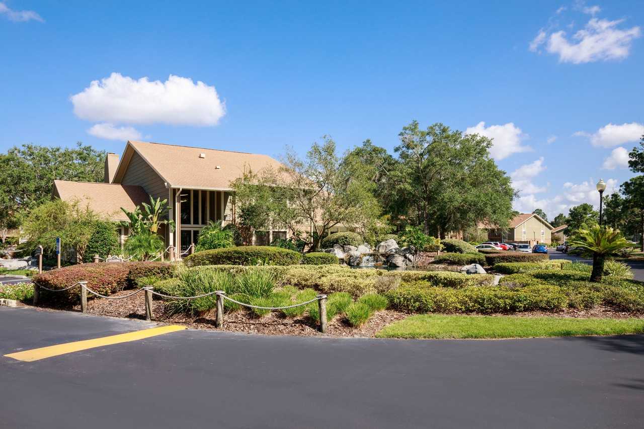 Whisper Lake Apartments - Photo 5 of 92