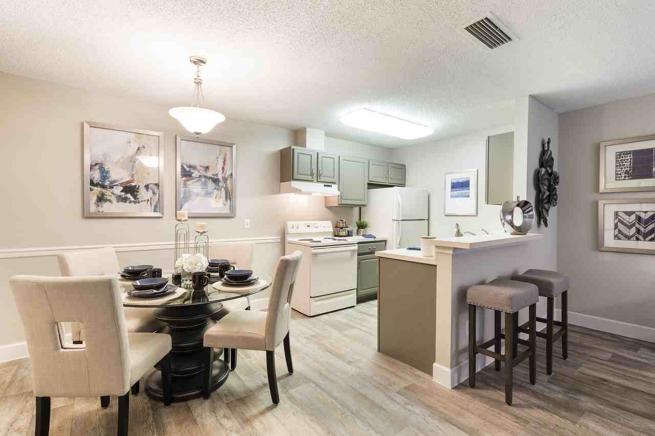 Sanford Landing Apartments - Photo 4 of 64