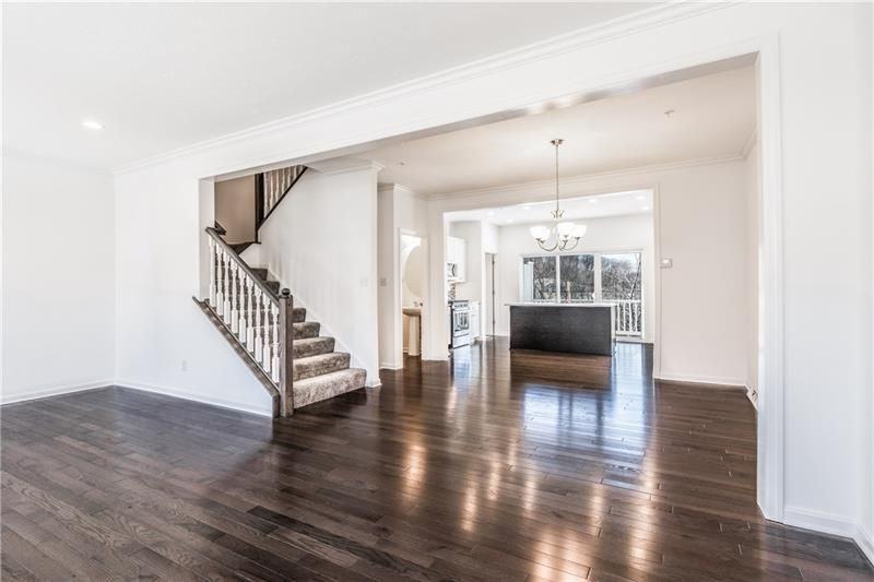 216 Faulk Dr - Photo 3 of 25