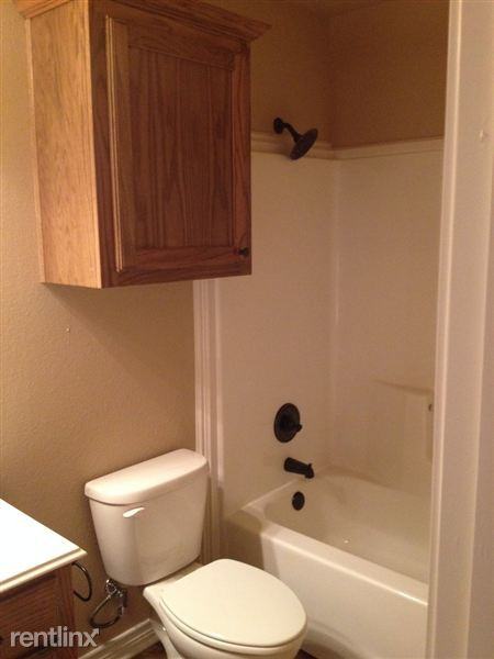 BRADFORD CREEK TOWNHOMES - Photo 3 of 10