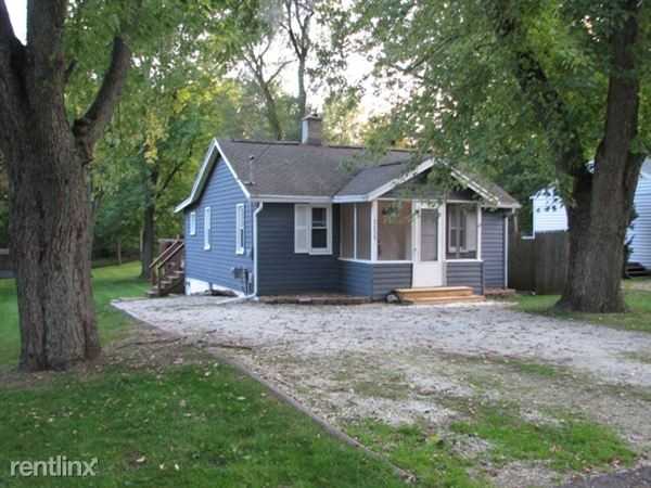 2429 Edgewood Dr - Photo 2 of 10