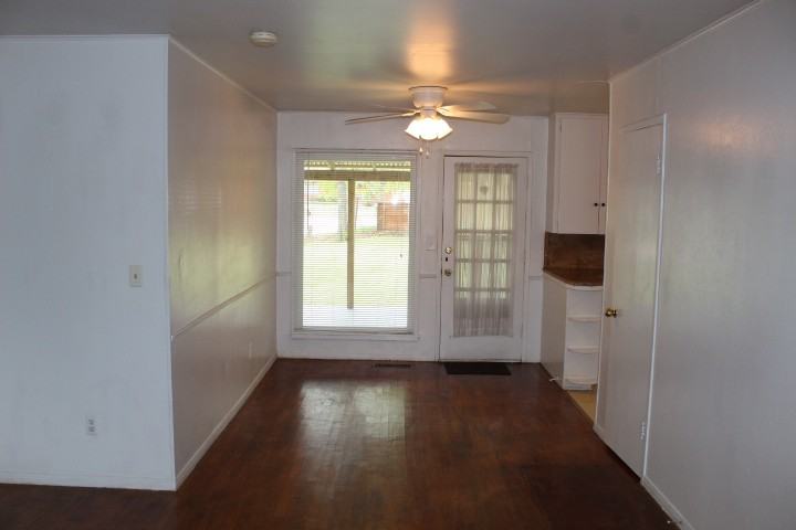 1500 Carlisle Court - Photo 4 of 11