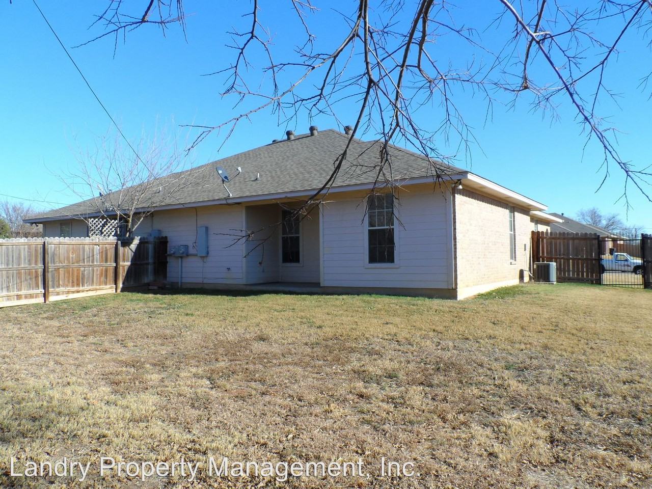 1202 A Gregory Ct A-B - Photo 3 of 11