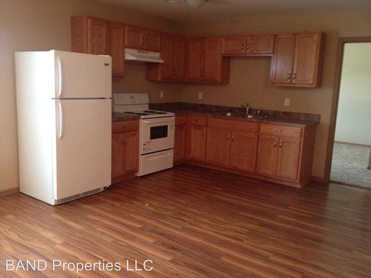 40-44 Trenshaw Trail - Photo 3 of 7