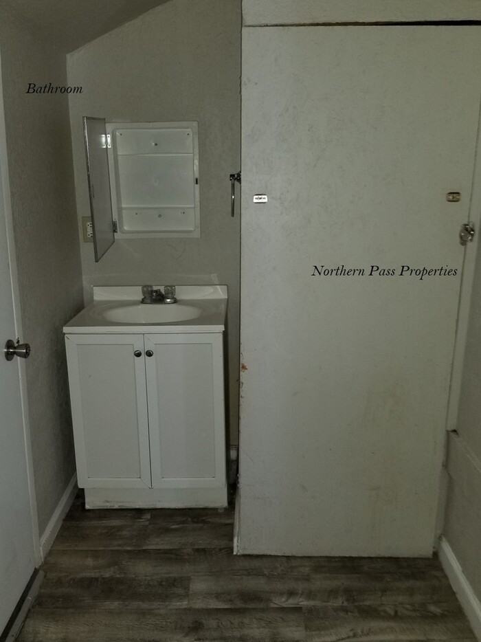 319 Park Street - Photo 3 of 10