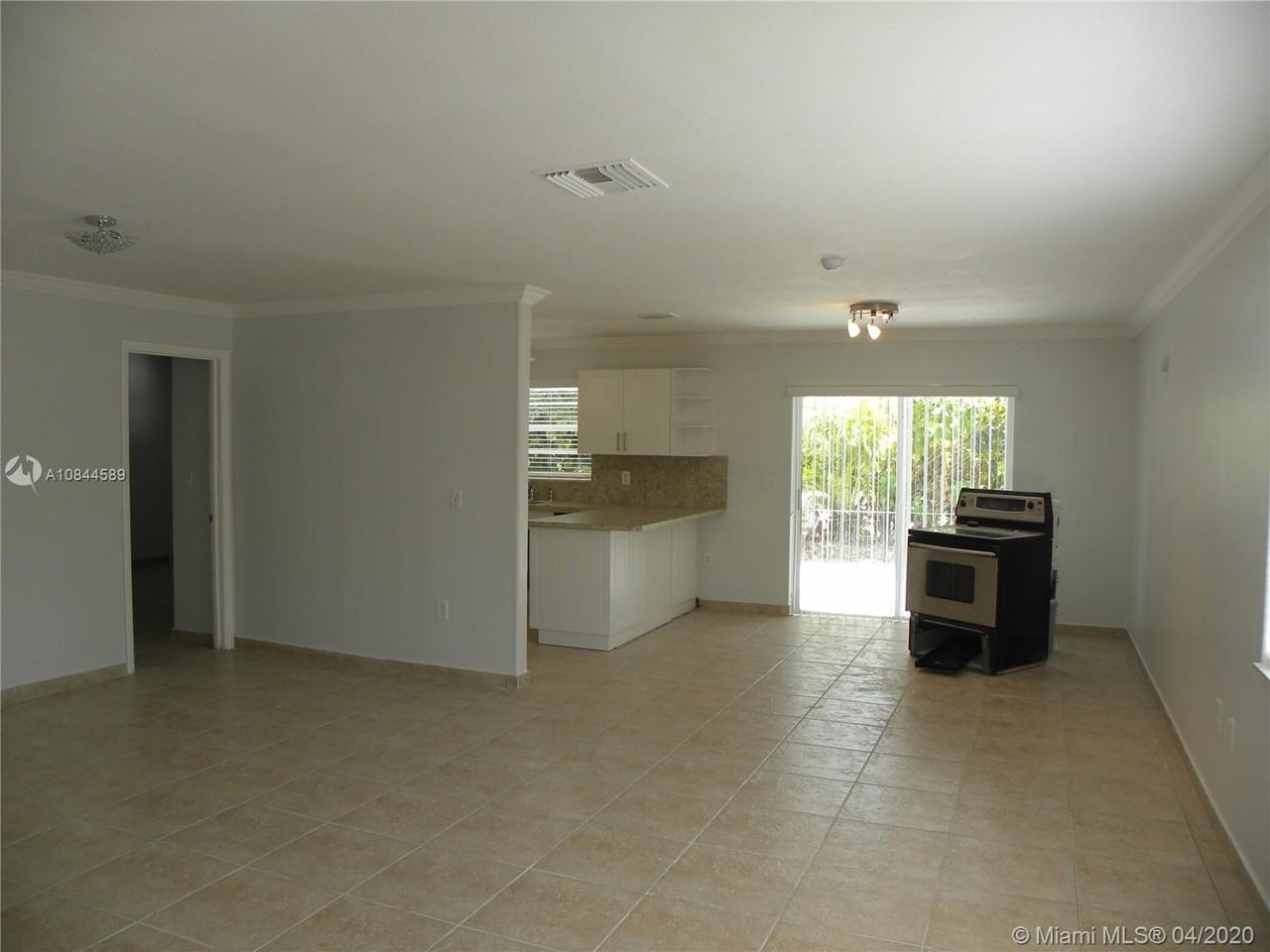 3466 Southwest 23rd Street #3466 - Photo 2 of 18