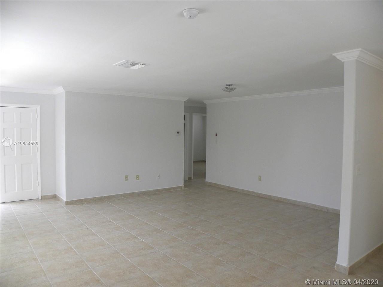 3466 Southwest 23rd Street #3466 - Photo 3 of 18