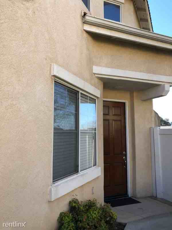 8633 Walker St - Photo 3 of 34