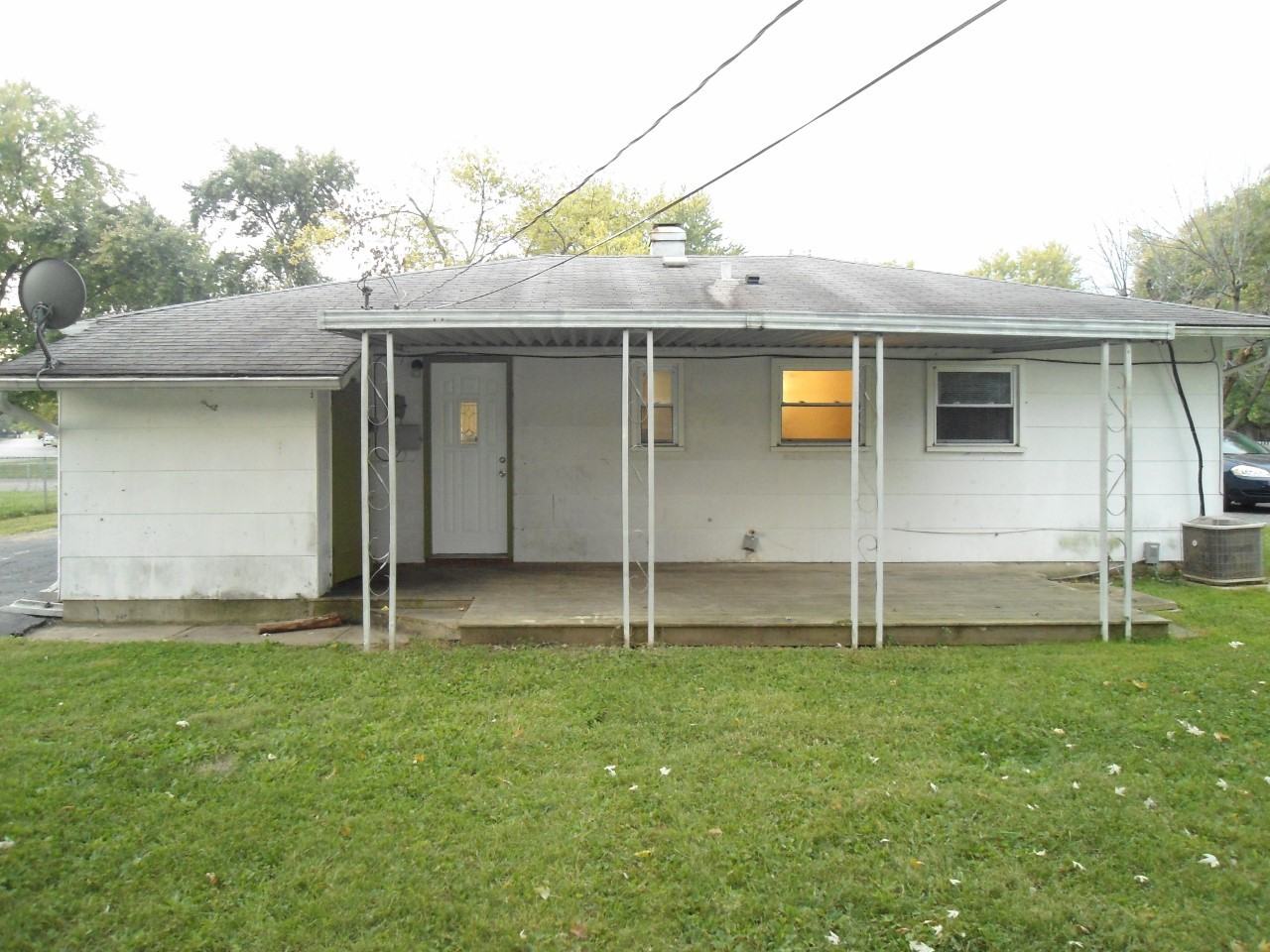 5108 W 32nd St, Indianapolis, IN 46224 3 Bedroom Apartment for 750