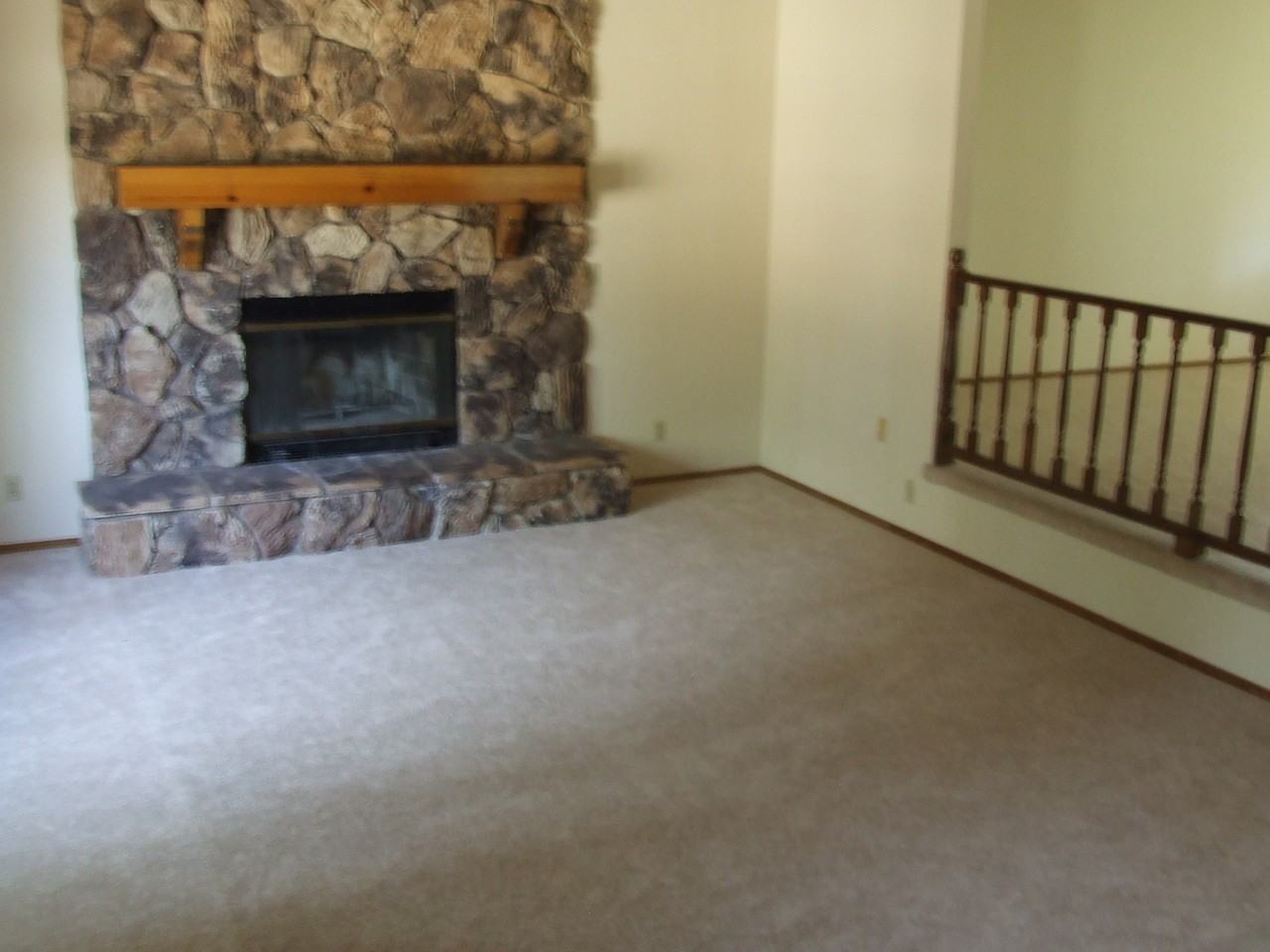 24466 Horst Dr - Photo 2 of 12