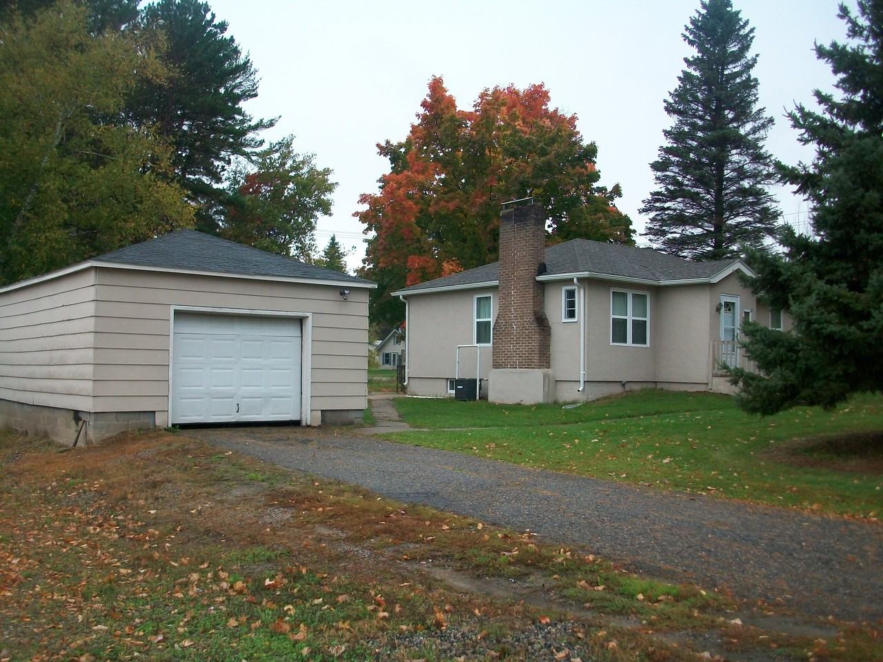 421 NW 17th Ave - Photo 2 of 8