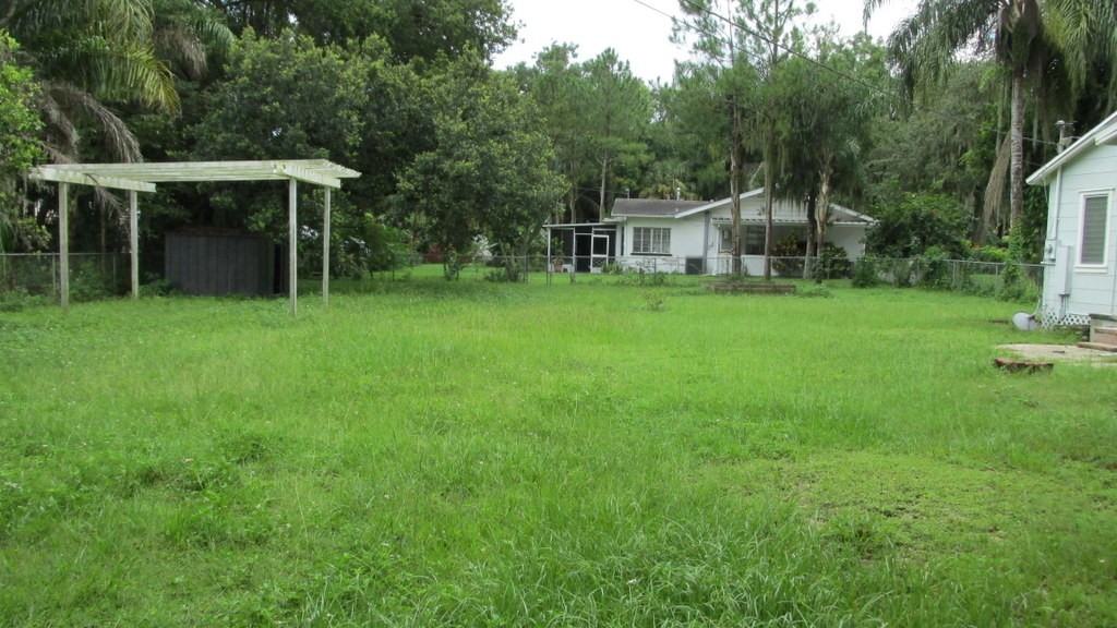 920 S Kissingen Ave - Photo 2 of 23