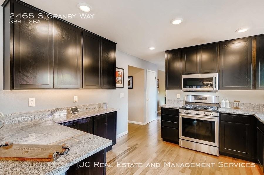 2465 S Granby Way - Photo 3 of 15