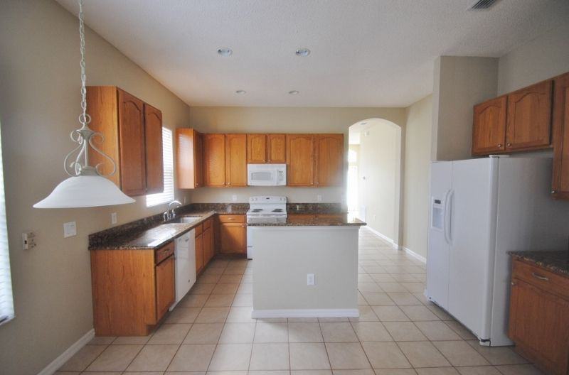 97 Spring Glen Dr - Photo 2 of 11