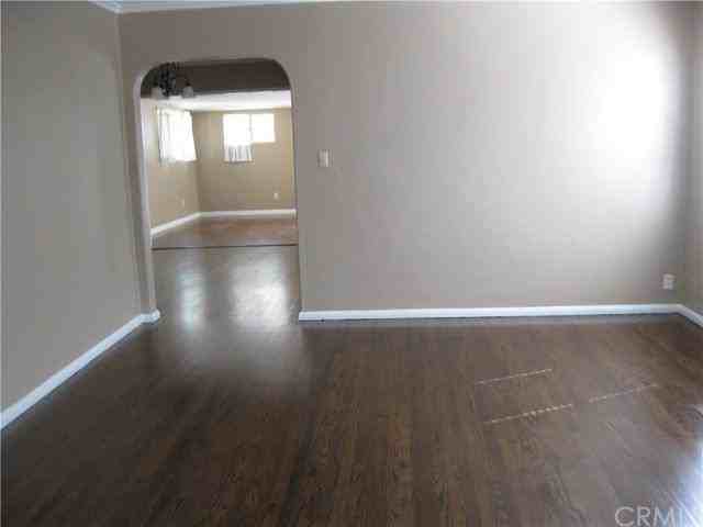 170 S Sunnyslope Avenue - Photo 3 of 8