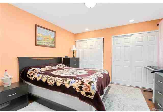 12319 Chain Lake Rd Unit A - Photo 3 of 4