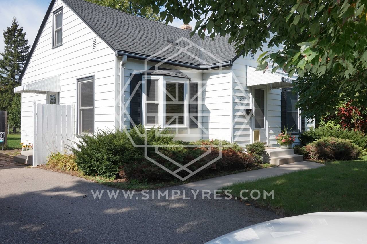 5900 Drew Ave S - Photo 3 of 10