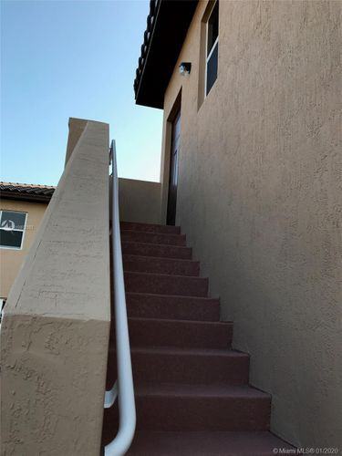 17001 Sw 90th Ter - Photo 2 of 8