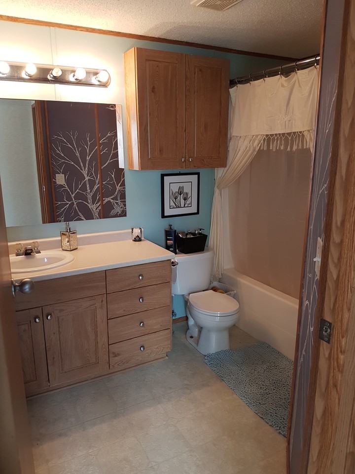 9703 110 Ave - Photo 2 of 6