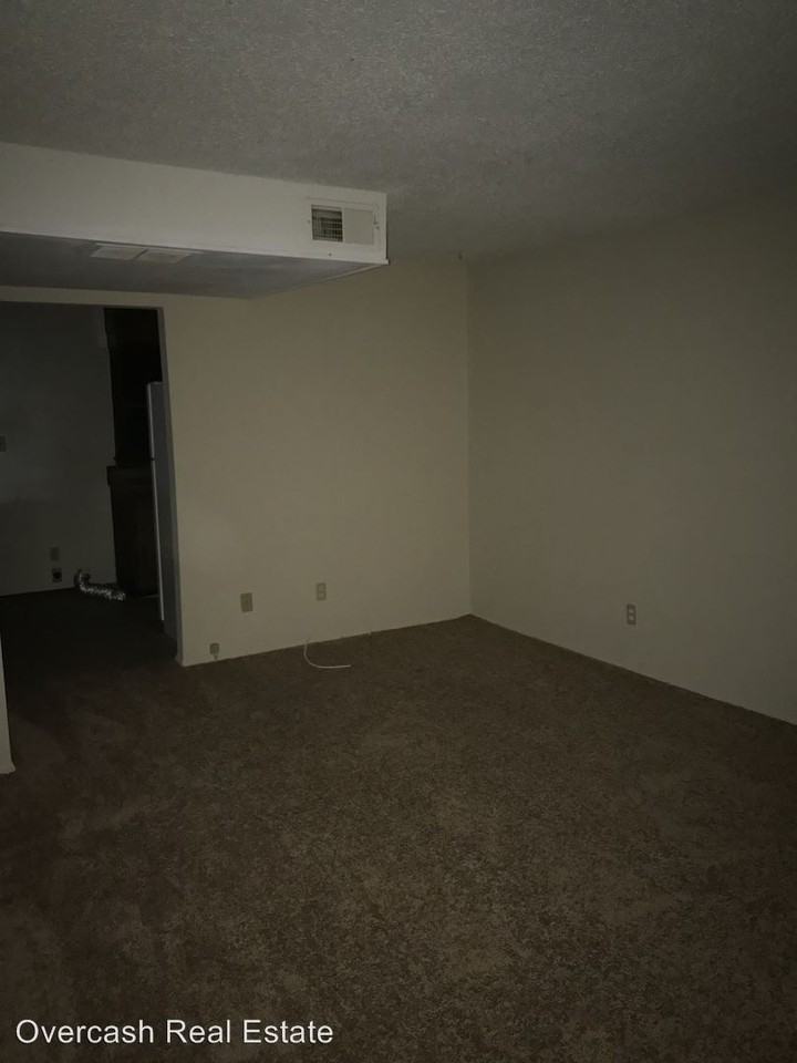 Sherwood Townhomes - Photo 2 of 7