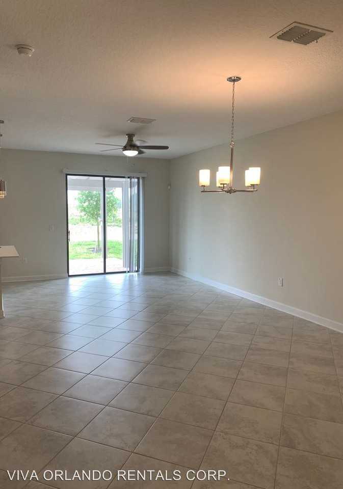 1209 Royal St George Blvd - Photo 3 of 16