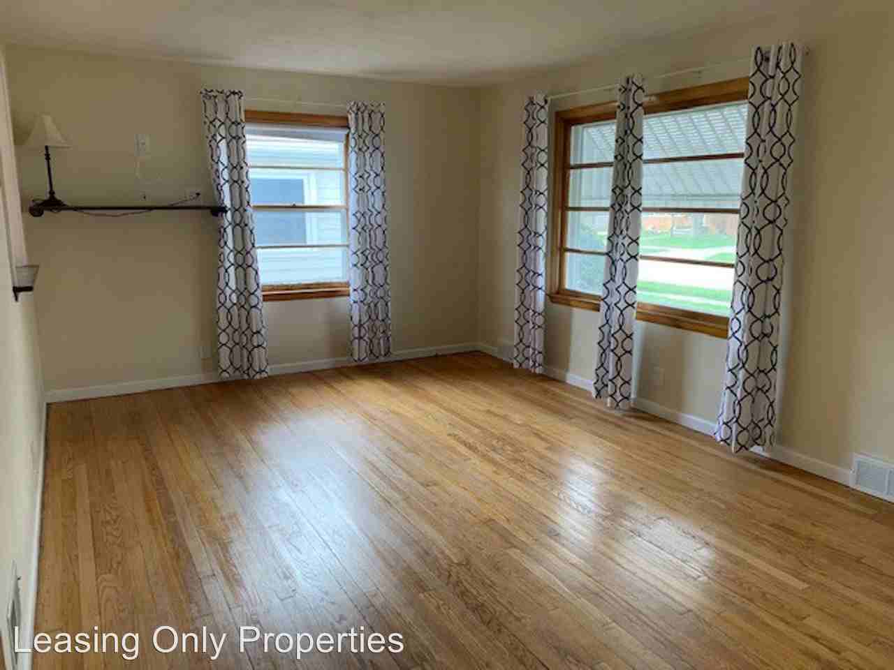 7807 35th Avenue - Photo 2 of 7