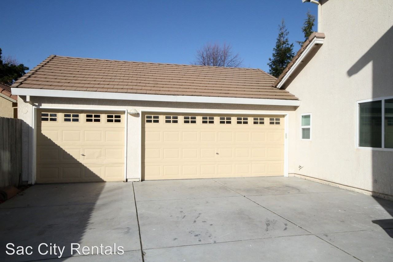 3621 Grimshaw Way - Photo 2 of 20