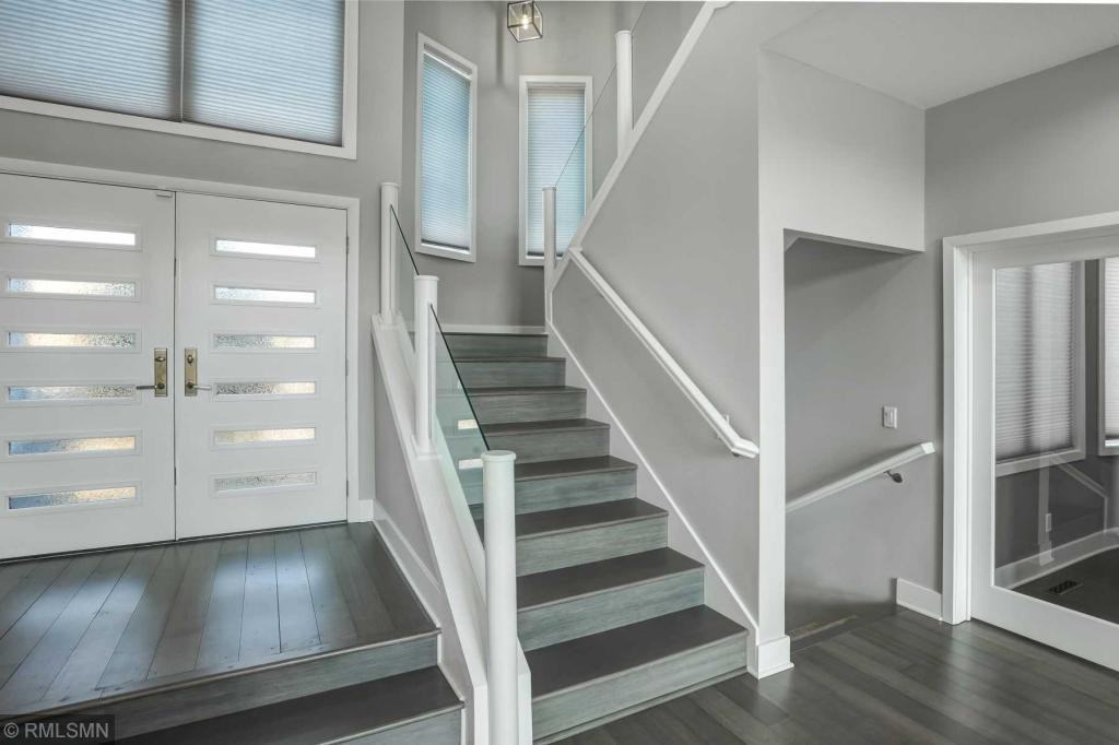 2427 Emerald Trail - Photo 3 of 38