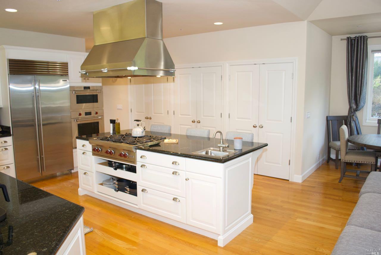 5 Tonya Lane - Photo 2 of 47