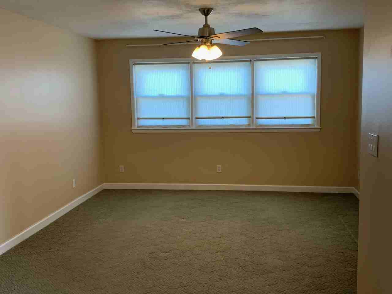 83 Augusta Avenue - Photo 3 of 9