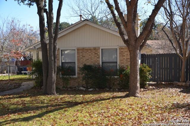 2262 Regency Pt - Photo 3 of 21