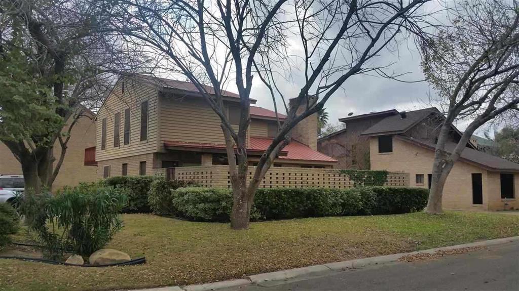 6 Quadrangle Cir - Photo 2 of 13