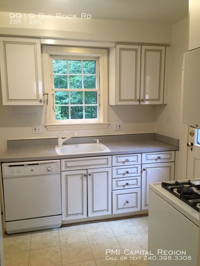 9919 Big Rock Rd - Photo 2 of 13