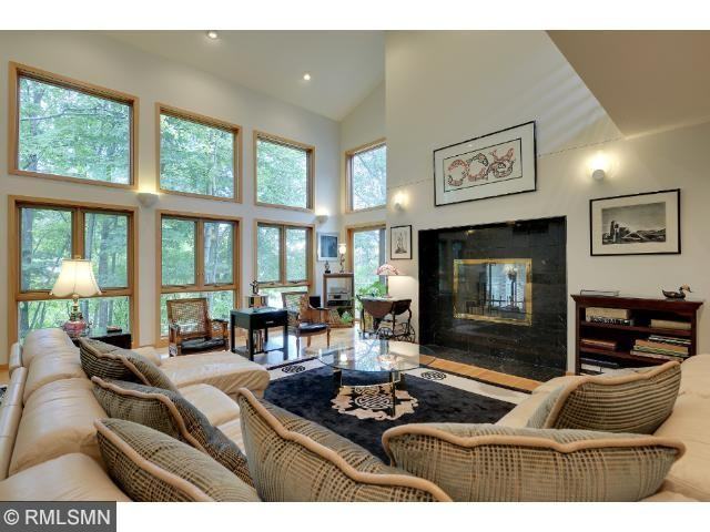 3300 St Paul Ave - Photo 2 of 18