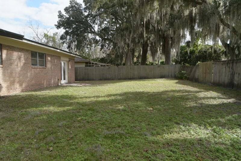 4926 San Clerc Rd - Photo 3 of 23