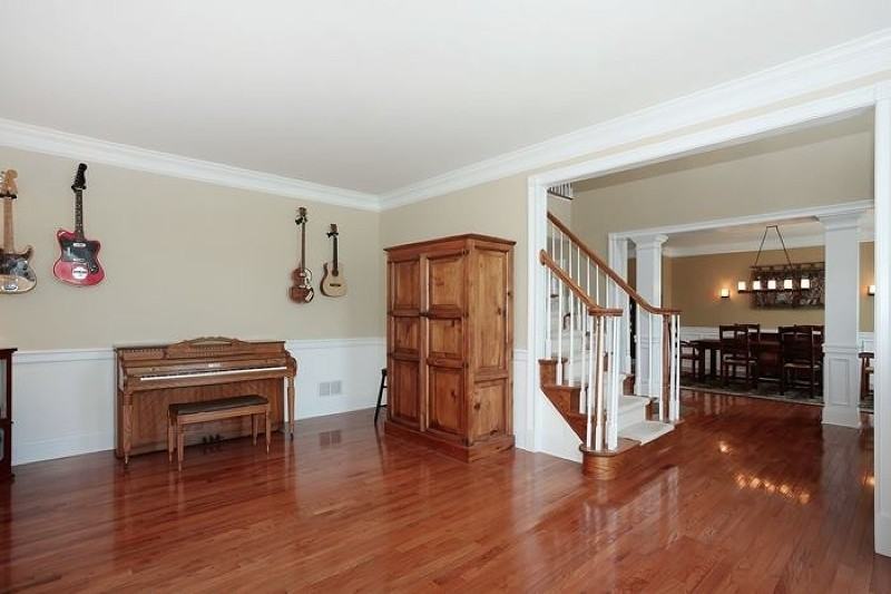 11 Carlisle Court - Photo 3 of 20