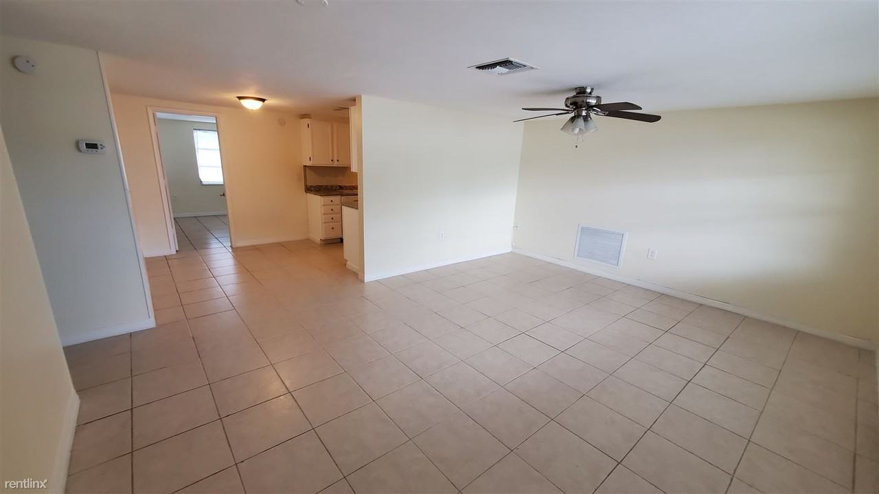 5342 Drift Tide Drive - Photo 3 of 10