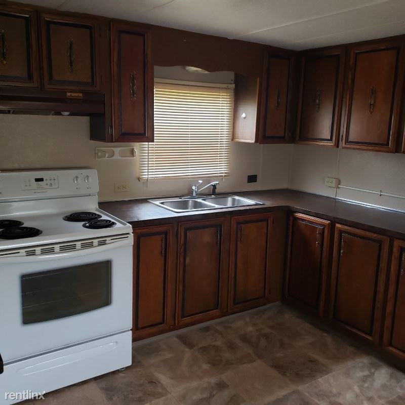 318 Pearl Ln - Photo 3 of 4