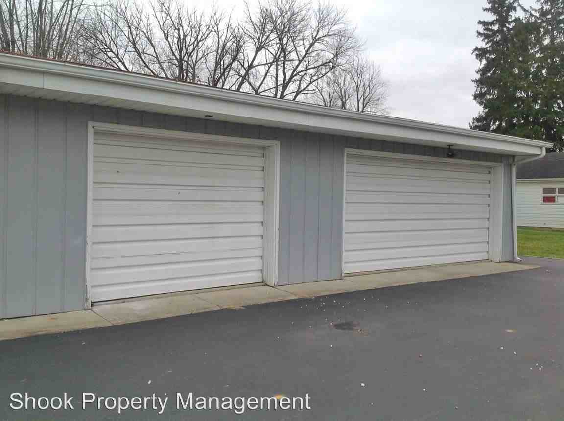 406 N. Race Street - Photo 2 of 7