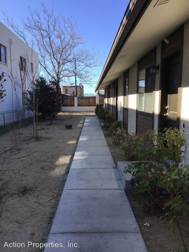 520 Colorado River Blvd - Photo 2 of 11