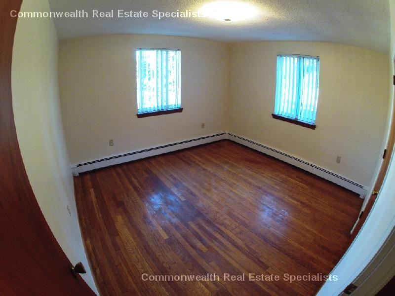 216 Washington St 6 - Photo 2 of 9