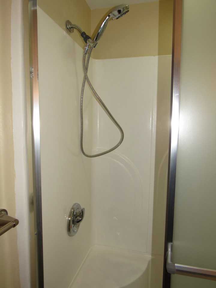 51 N Plum St - Photo 3 of 7